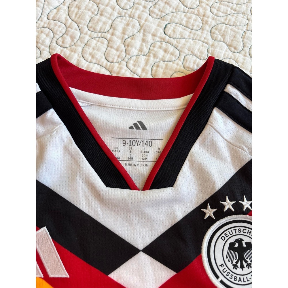 Adidas Kids Germany Florian Wirtz 17 Home Soccer Jersey Size Small NWOT - Picture 7 of 7